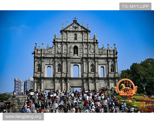 澳门百老汇攻略最新资讯，帮你掌握最新演出安排和优惠活动，轻松享受澳门娱乐盛宴